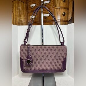 New Y2K Dooney & Mini Zip Shoulder Bag Plum/Purple Leather & Signature HO21AB